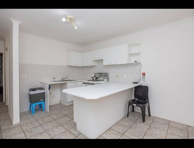 1 bed property to rent in RONDEBOSCH